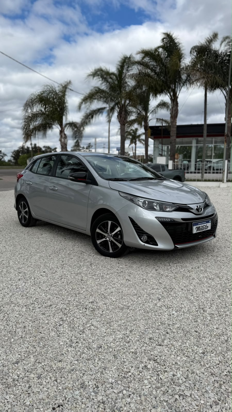 TOYOTA - YARIS  S  1.5  - AUTOMÁTICA  - 2019